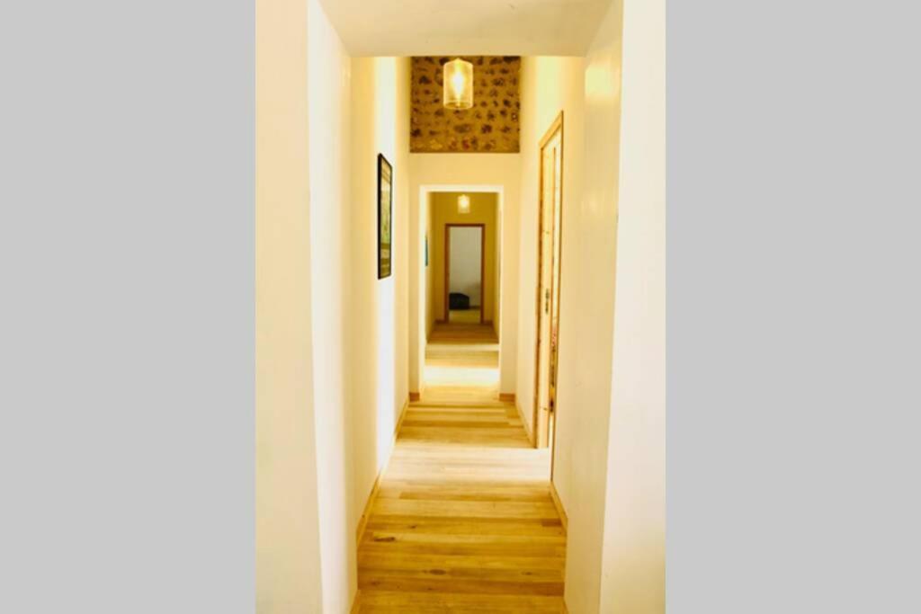 As Seen On A New Life In The Sun - Beautiful 3 Bedroom Cottage With Shared Pool Montboyer Bagian luar foto